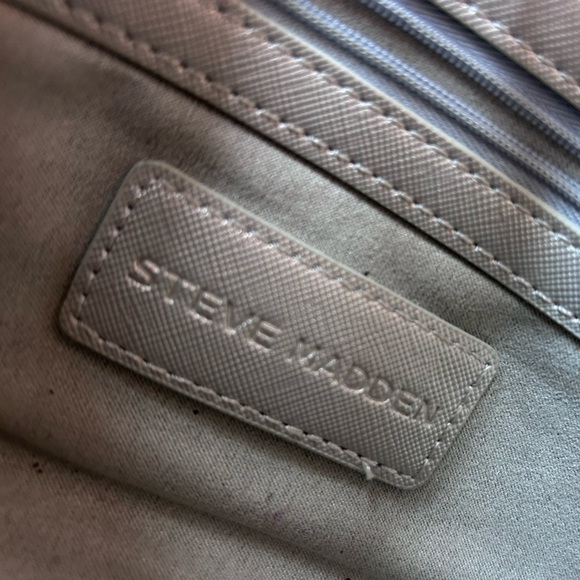 Steve Madden Wonders Diamante Cross Body Bag In Silver - Picture 3 of 10